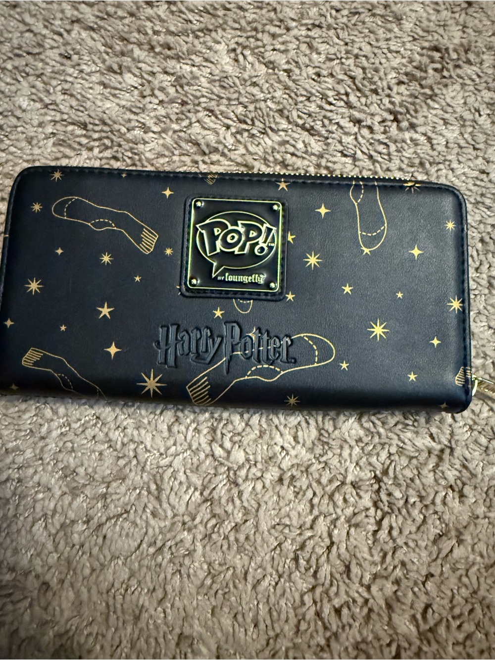 Harry Potter line Loungefly black wallet with Dobby - Picture 2 of 3